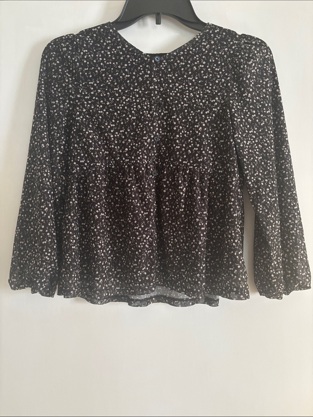 Buckle Black Floral Button-Front Peplum Blouse